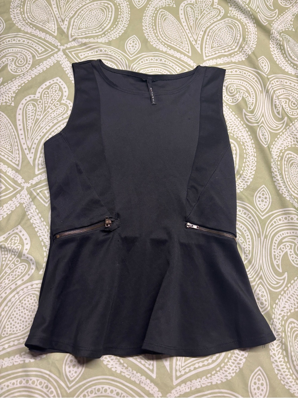 ⚛️B Jewel Black Sleeveless Peplum Tank with Zip Accents